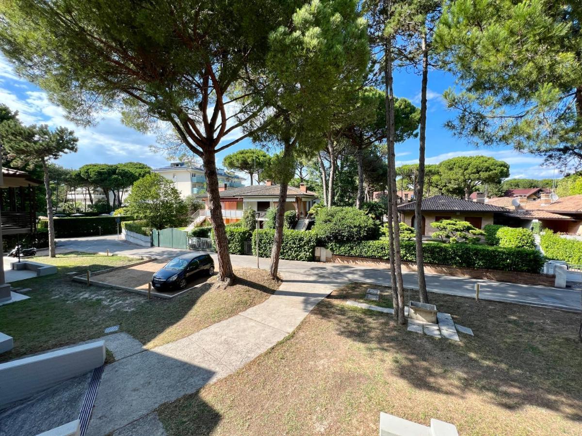 Prassitele Apartments Lignano Sabbiadoro Exterior foto